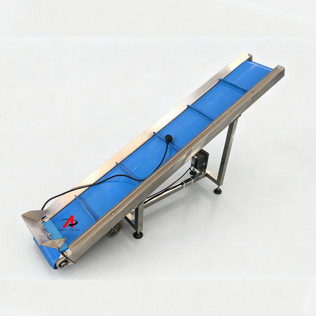 Inclined Cleated Conveyor for Packaging Line