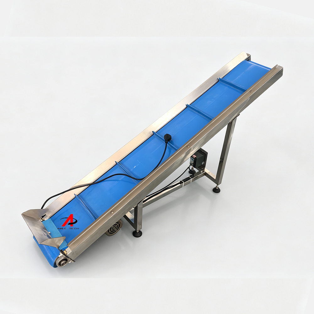 Inclined Cleated Conveyor for Packaging Line