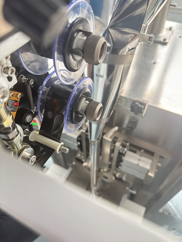 Ribbon coding machine for VFFS/HFFS